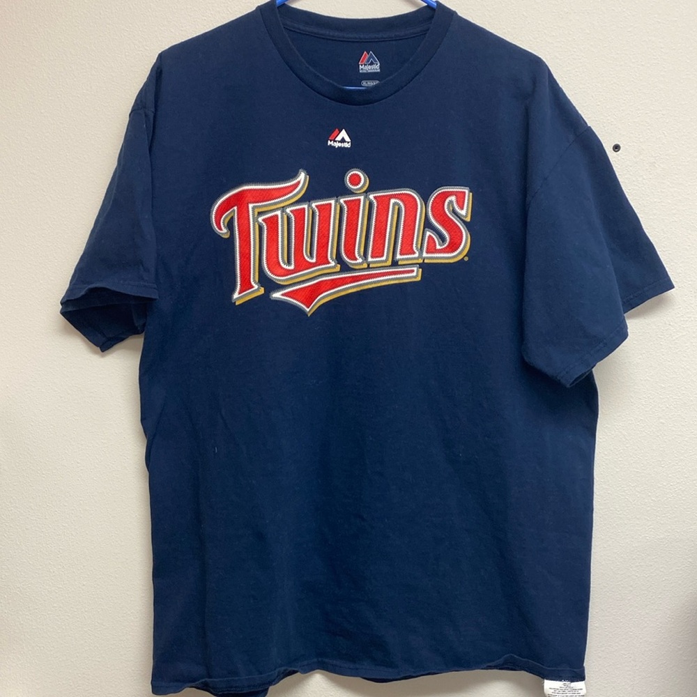 Twins tee